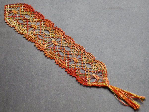 Marque-Page en dentelle orange